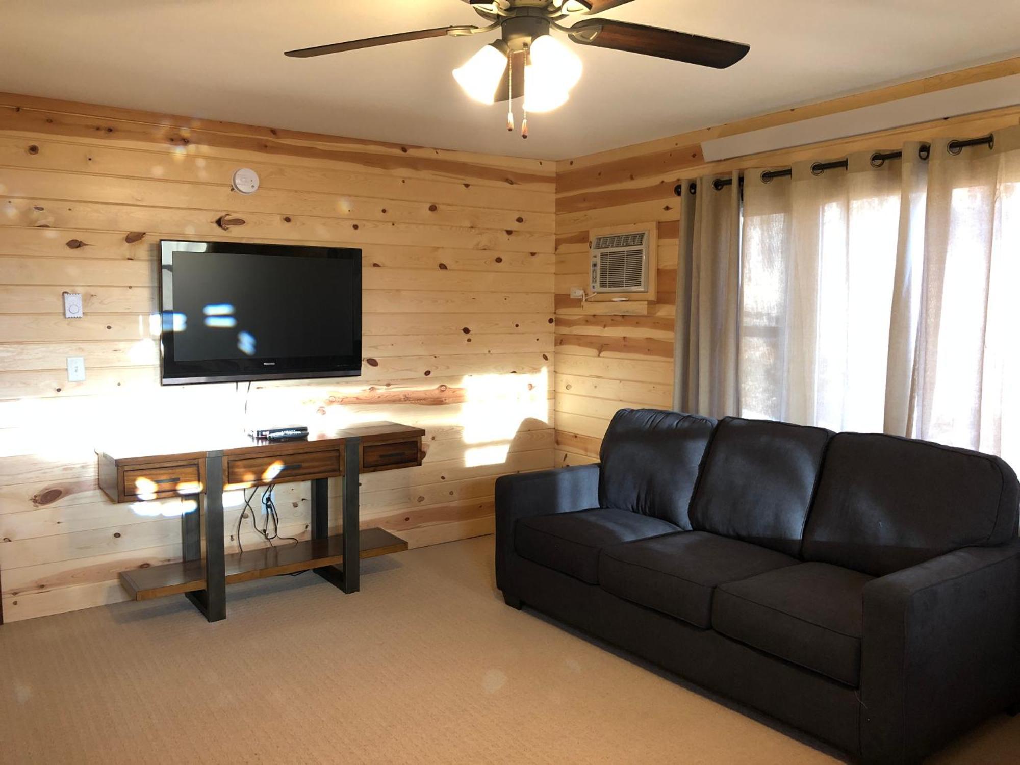 Rockerville Lodge & Cabins Кийстоун Стая снимка